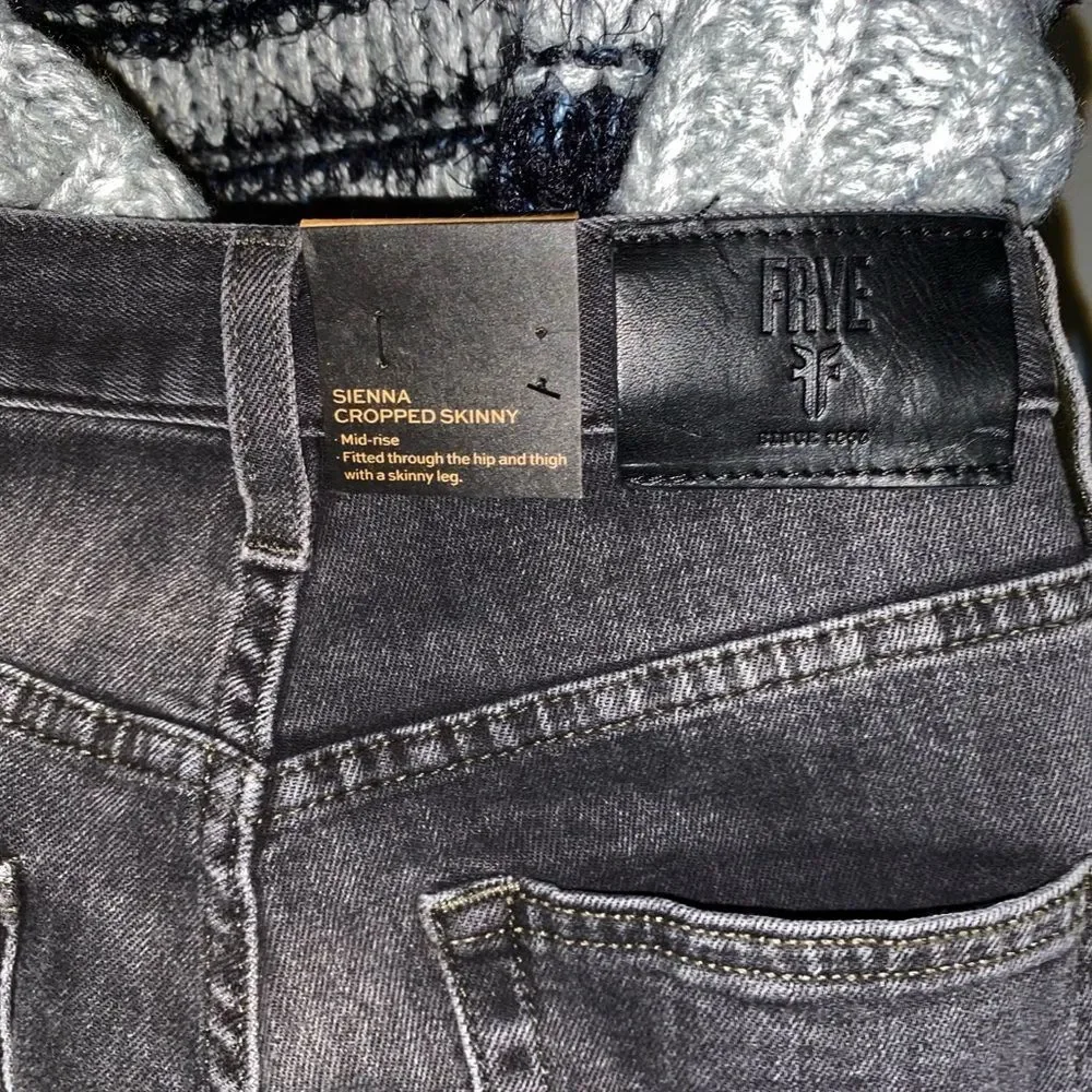 FRYE Black Cropped/Ankle Skinny Sienna Jeans, Button Fly, Mid-rise, Size 4 - Picture 5 of 5
